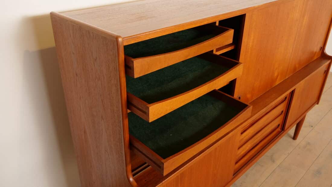 Vintage Highboard Johannes Andersen Deens Design Teak