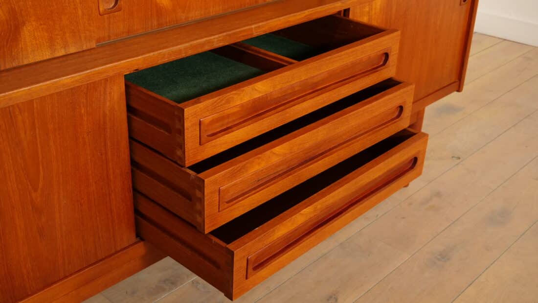 Vintage Highboard Johannes Andersen Deens Design Teak