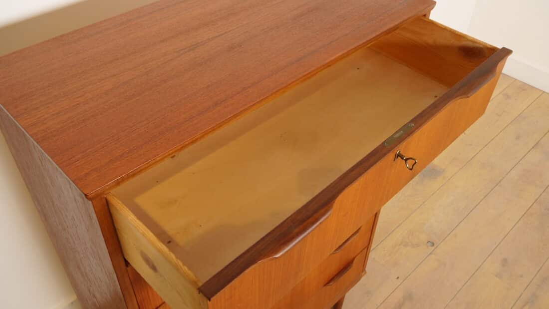 Vintage Deense Ladekast Teak 6 Lades 121 Cm Vintage Deense Ladekast Teak 6 Lades 121 Cm