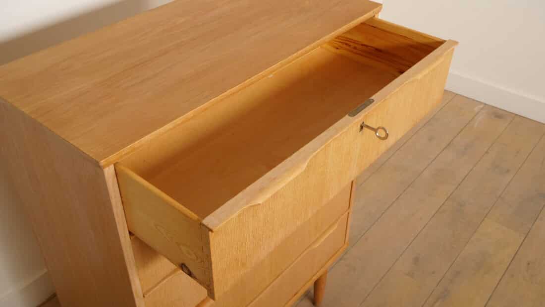 Vintage Deense Ladekast Eiken 5 Lades 112 Cm Vintage Deense Ladekast Eiken 5 Lades 112 Cm