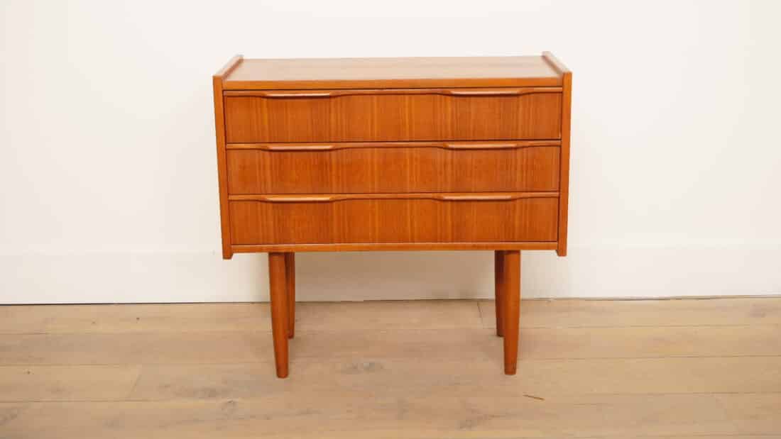 Trp Post Container Data Trp Post Id 23410 Vintage Ladekast 3 Lades Nachtkastje Trp Post Container Trp Post Container Data Trp Post Id 23410 Vintage Ladekast 3 Lades Nachtkastje Trp Post Container