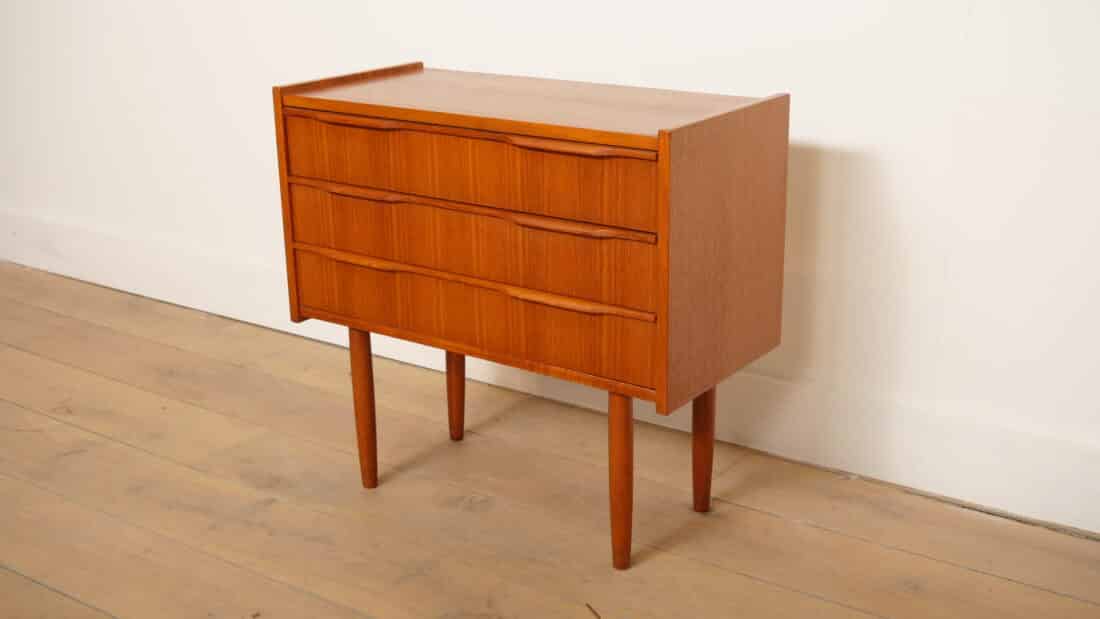 Trp Post Container Data Trp Post Id 23410 Vintage Ladekast 3 Lades Nachtkastje Trp Post Container Trp Post Container Data Trp Post Id 23410 Vintage Ladekast 3 Lades Nachtkastje Trp Post Container