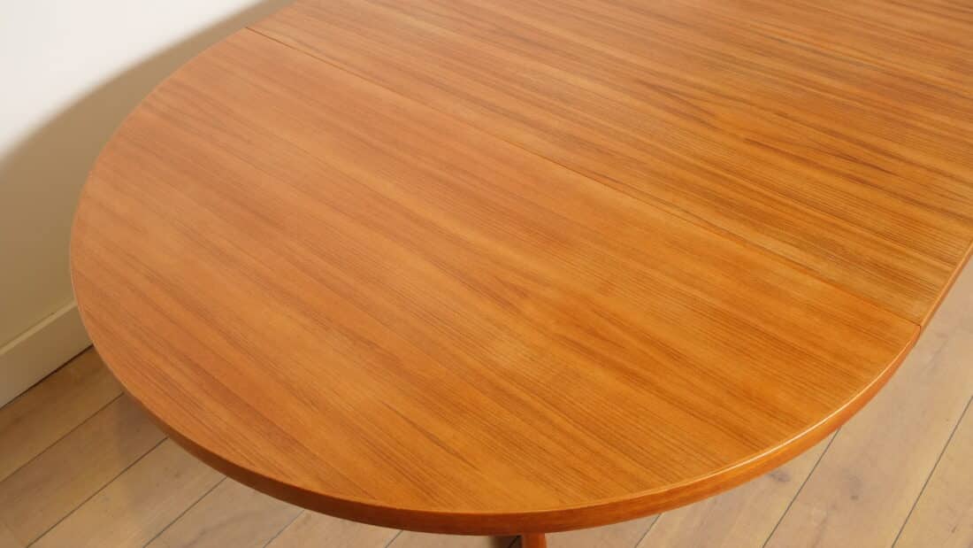 Vintage Eettafel Rond Teak Uitschuifbaar 122 Cm Tot 222 Cm