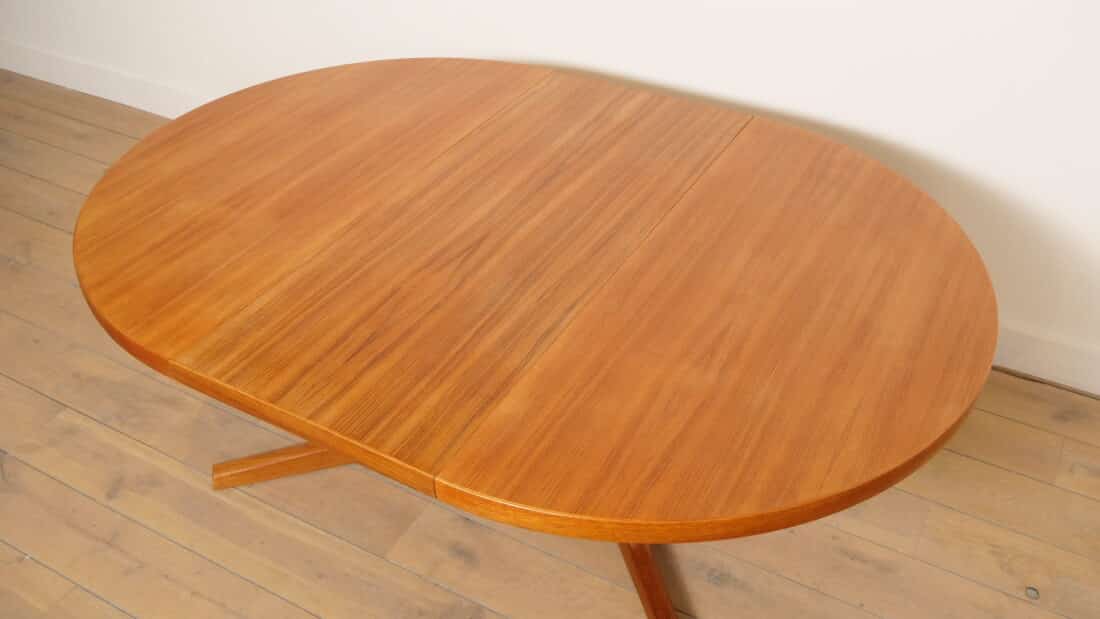 Vintage Eettafel Rond Teak Uitschuifbaar 122 Cm Tot 222 Cm