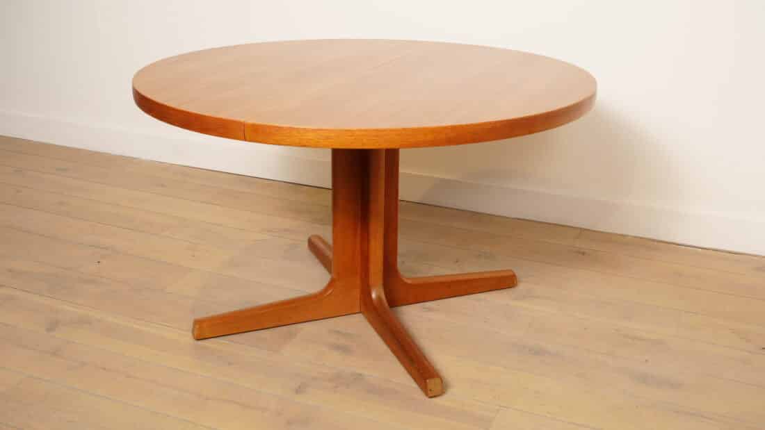 Vintage Eettafel Rond Teak Uitschuifbaar 122 Cm Tot 222 Cm