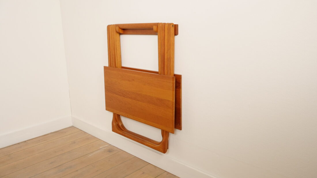 Compacte Vintage Eettafel Inklapbaar Massief Teak