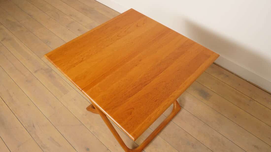 Compacte Vintage Eettafel Inklapbaar Massief Teak