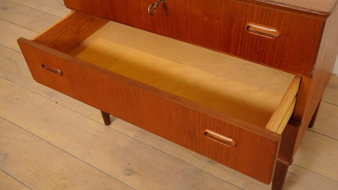 Vintage Deense Ladekast Teak 3 Lades