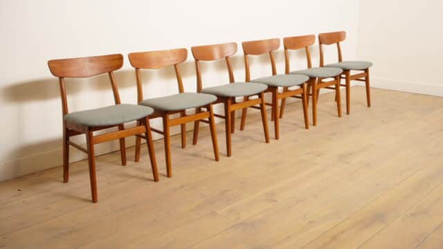 6 X Eetkamerstoel Farstrup Model 210 Opnieuw Gestoffeerd