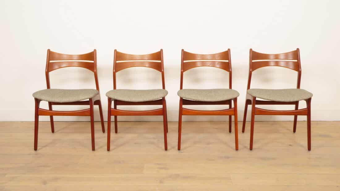 4 X Eetkamerstoelen Erik Buch Model 310 Teak Opnieuw Gestoffeerd