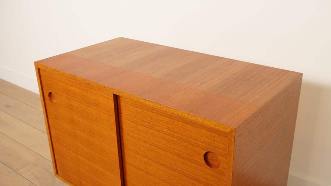 Vintage Kastje Met Schuifdeuren Audiomeubel Teak