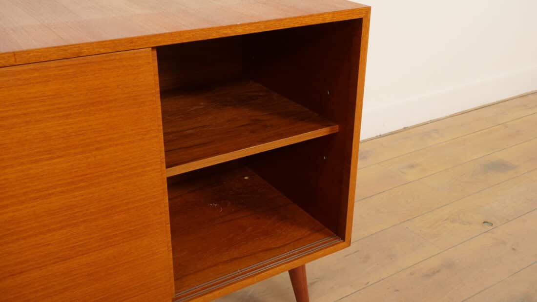 Vintage Kastje Met Schuifdeuren Audiomeubel Teak