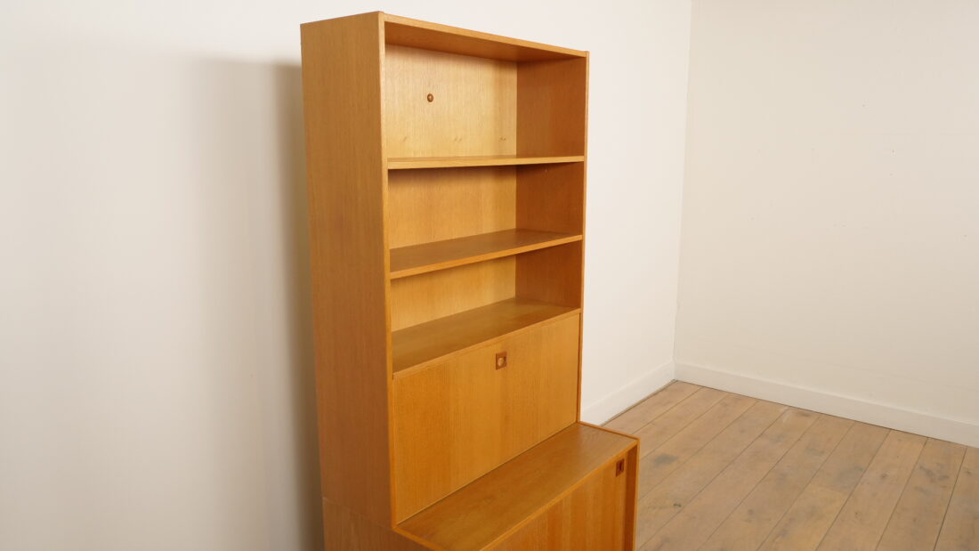 Vintage Wandkast Boekenkast Eiken Schuifdeuren