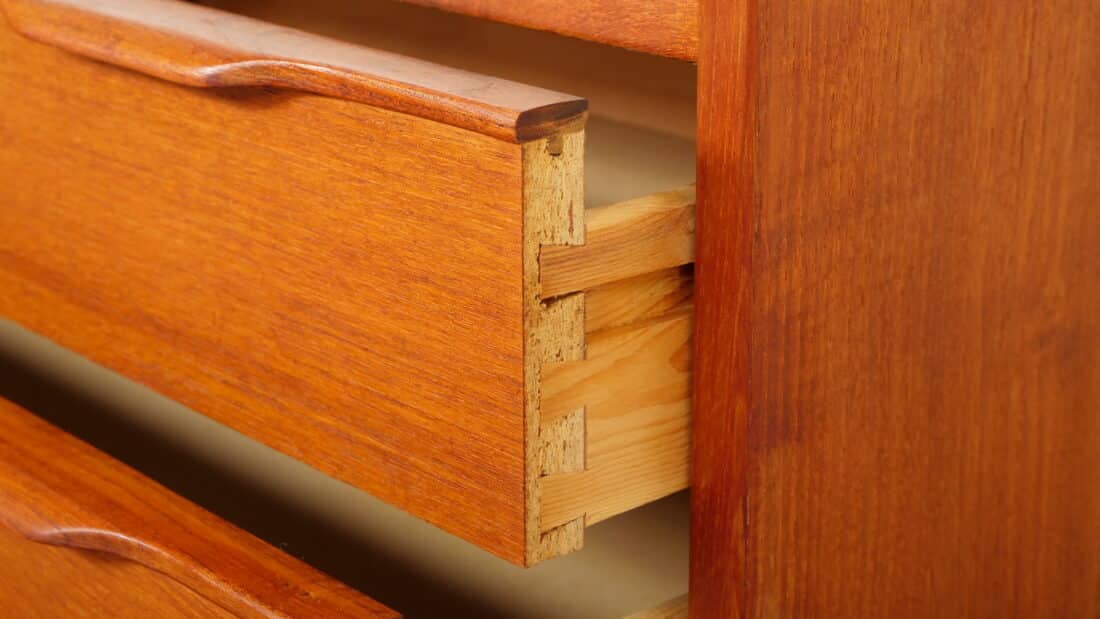 Vintage Ladekast 3 Lades Nachtkastje