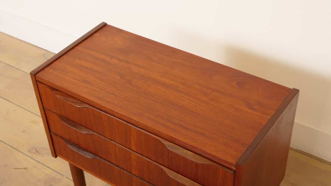 Vintage Ladekast 3 Lades Nachtkastje