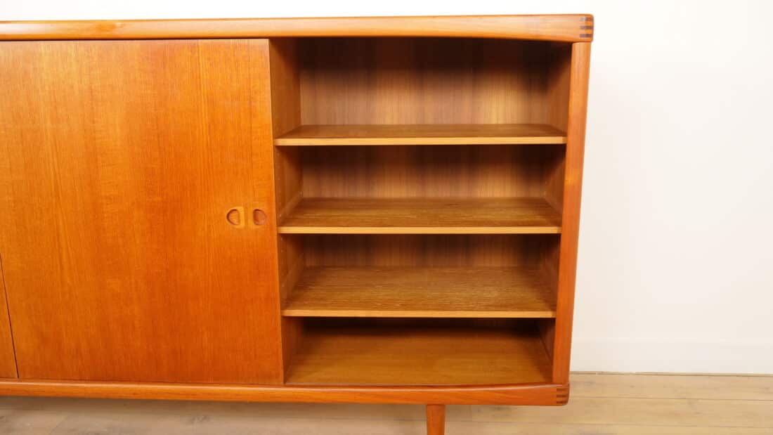 Vintage Kast Deens Highboard Schuifdeuren Bramin 225 Cm Vintage Kast Deens Highboard Schuifdeuren Bramin 225 Cm