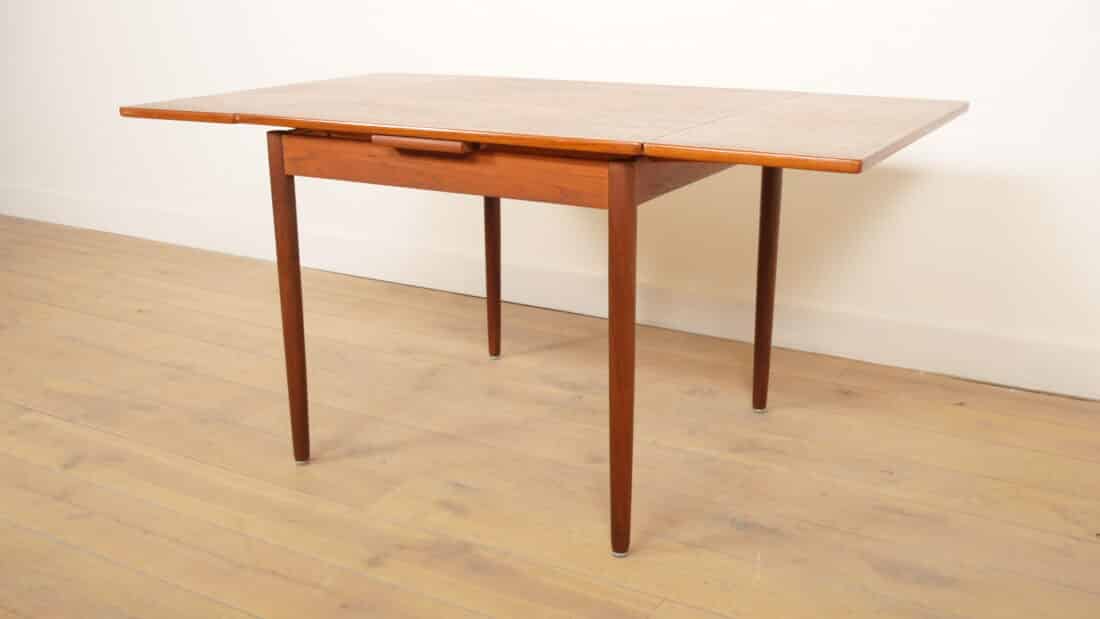 Compacte Vintage Eettafel Uitschuifbaar 1960s Compacte Vintage Eettafel Uitschuifbaar 1960s