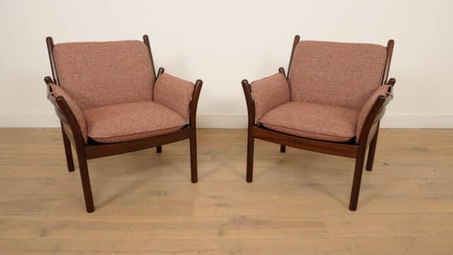 Set Of 2 Vintage Armchairs Illum Wraps For Silkeborg Model Genius Mahogany