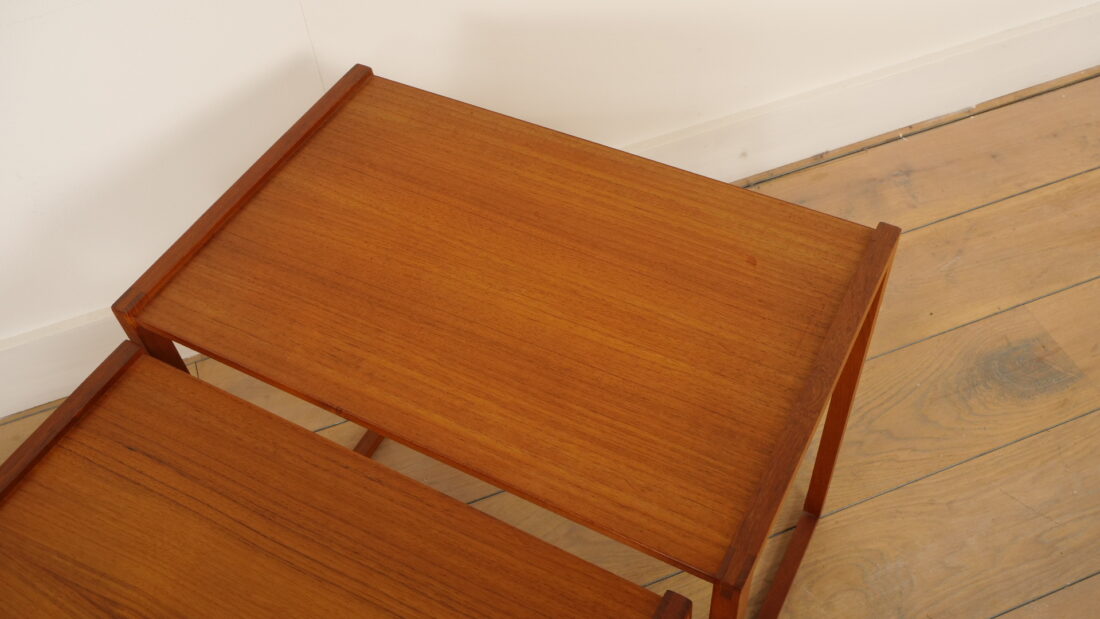 Mimiset Nesting Tables Teak Mimiset Nesting Tables Teak