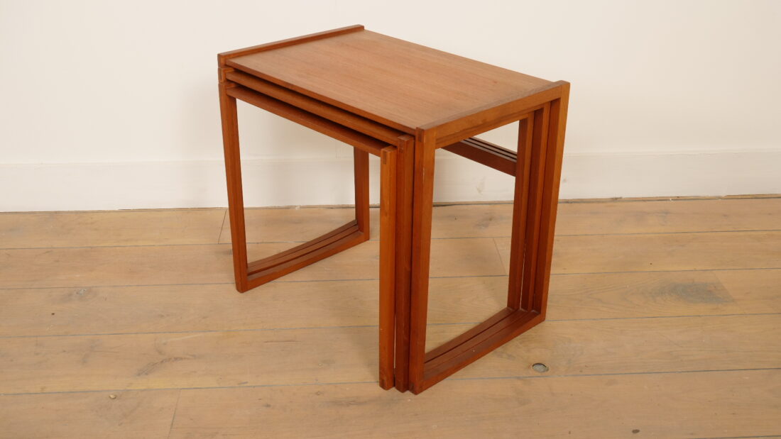 Mimiset Nesting Tables Teak Mimiset Nesting Tables Teak