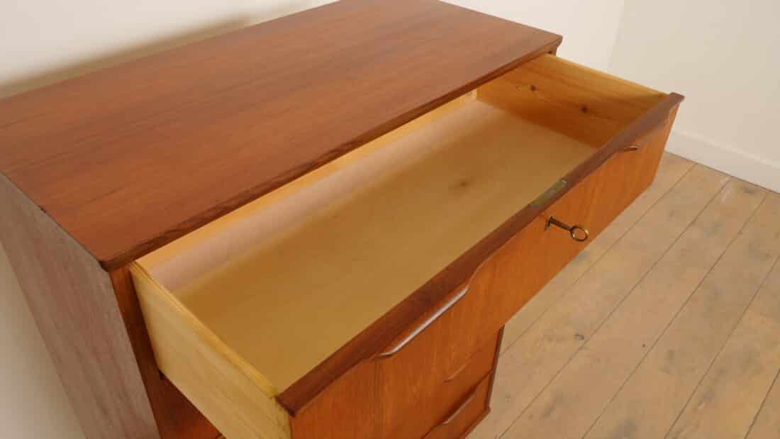 Vintage Ladekast Teak 6 Lades 121 Cm Vintage Ladekast Teak 6 Lades 121 Cm