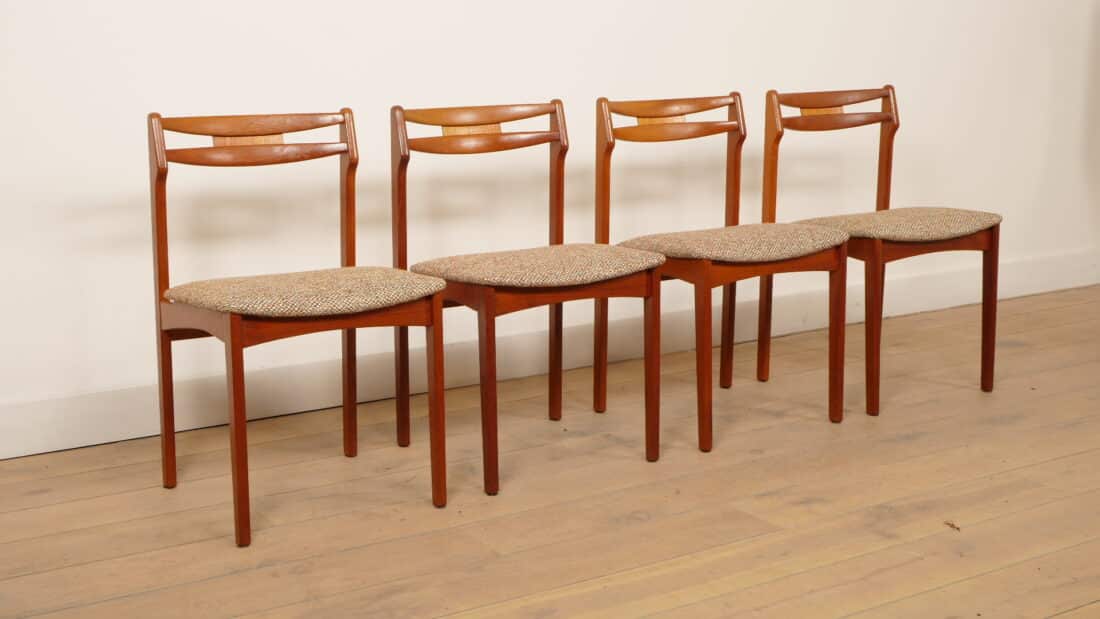 Set Van 4 Eetkamerstoelen Teak