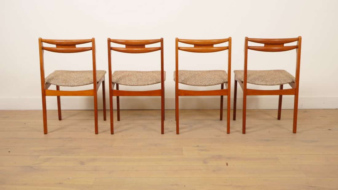 Set Van 4 Eetkamerstoelen Teak