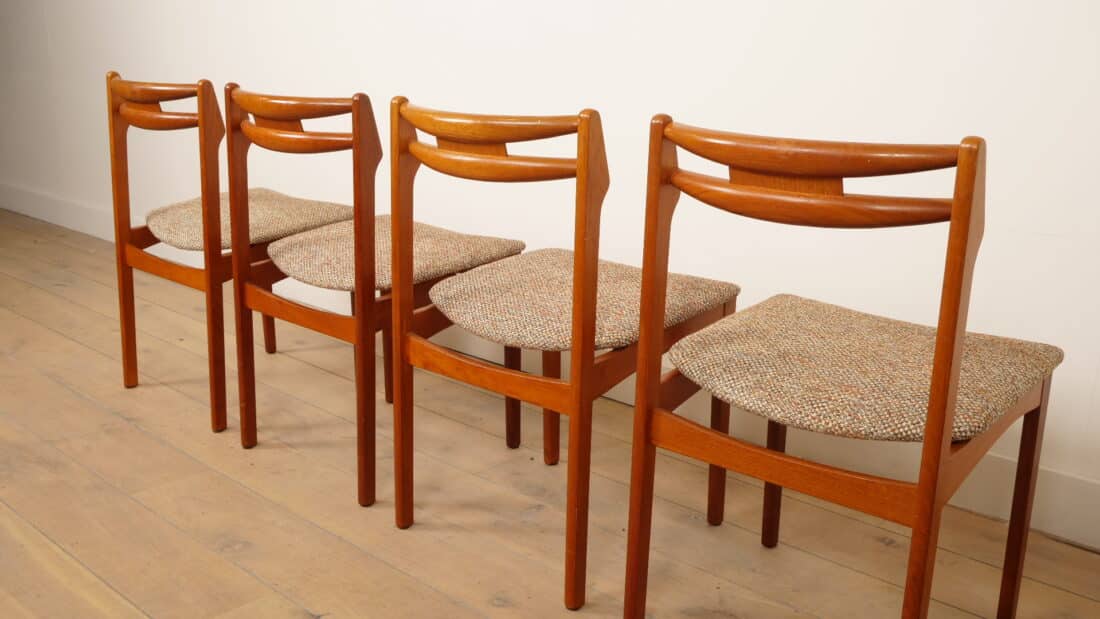 Set Van 4 Eetkamerstoelen Teak