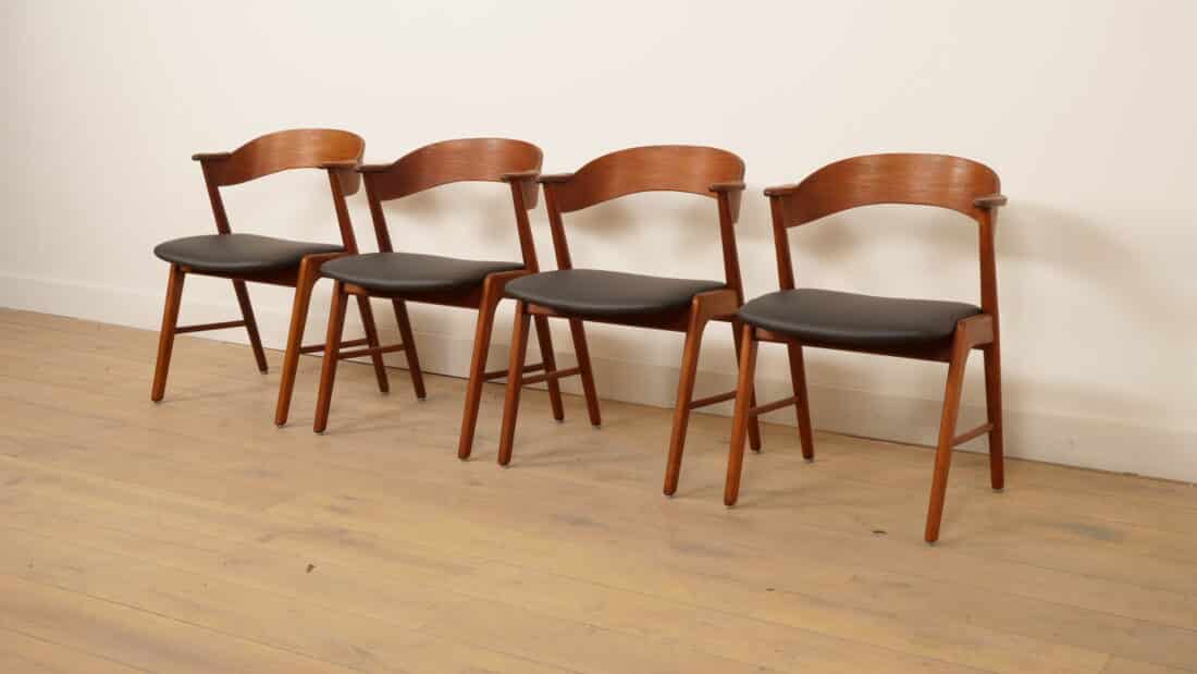 4 X Eetkamerstoelen Korup Stolefabrik Ks 21 Opnieuw Gestoffeerd