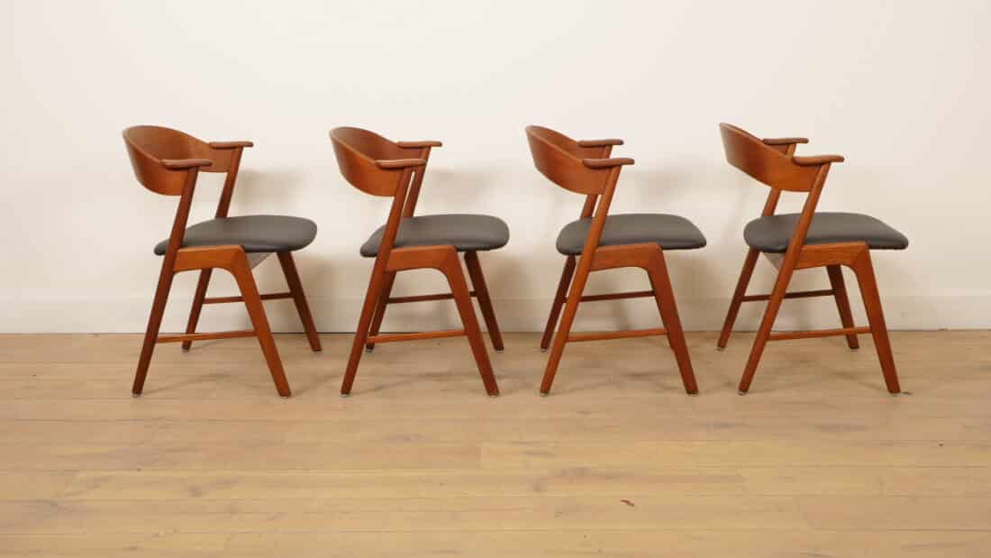 4 X Eetkamerstoelen Korup Stolefabrik Ks 21 Opnieuw Gestoffeerd