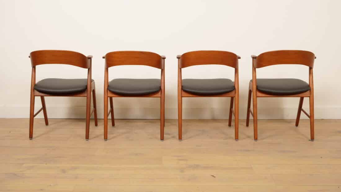 4 X Eetkamerstoelen Korup Stolefabrik Ks 21 Opnieuw Gestoffeerd