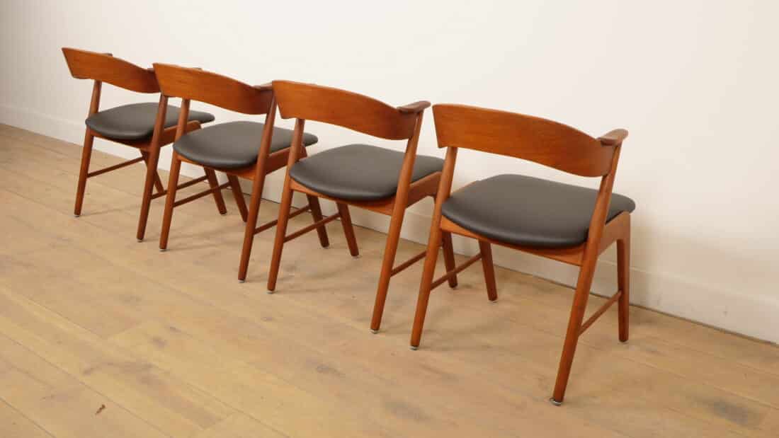 4 X Eetkamerstoelen Korup Stolefabrik Ks 21 Opnieuw Gestoffeerd