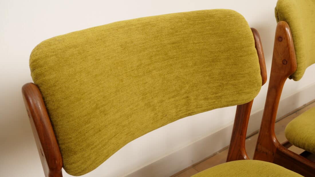 4 X Eetkamerstoelen Erik Buch Model 49 Palissander Opnieuw Gestoffeerd