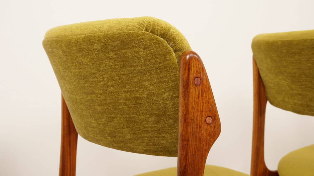 4 X Eetkamerstoelen Erik Buch Model 49 Palissander Opnieuw Gestoffeerd
