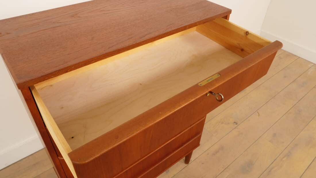 Vintage Deense Ladekast Teak 6 Lades 106 Cm Vintage Deense Ladekast Teak 6 Lades 106 Cm