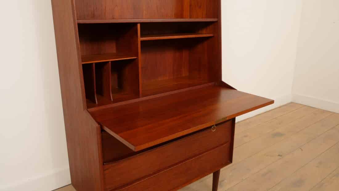 Vintage Deense Boekenkast Secretaire Teak 1960s Vintage Deense Boekenkast Secretaire Teak 1960s
