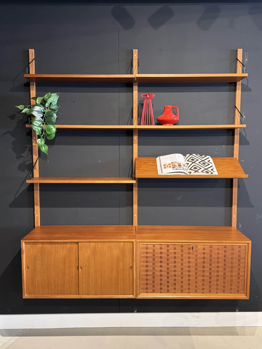 Wand Systeem Royal System Poul Cadovius Teak