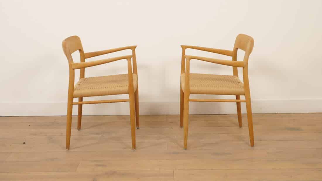 2 X Niels Otto Moller Eetkamerstoelen Model 56 Eiken Gerestaureerd
