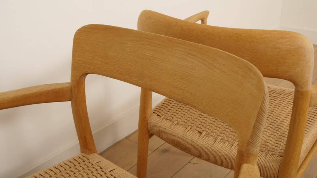 2 X Niels Otto Moller Eetkamerstoelen Model 56 Eiken Gerestaureerd