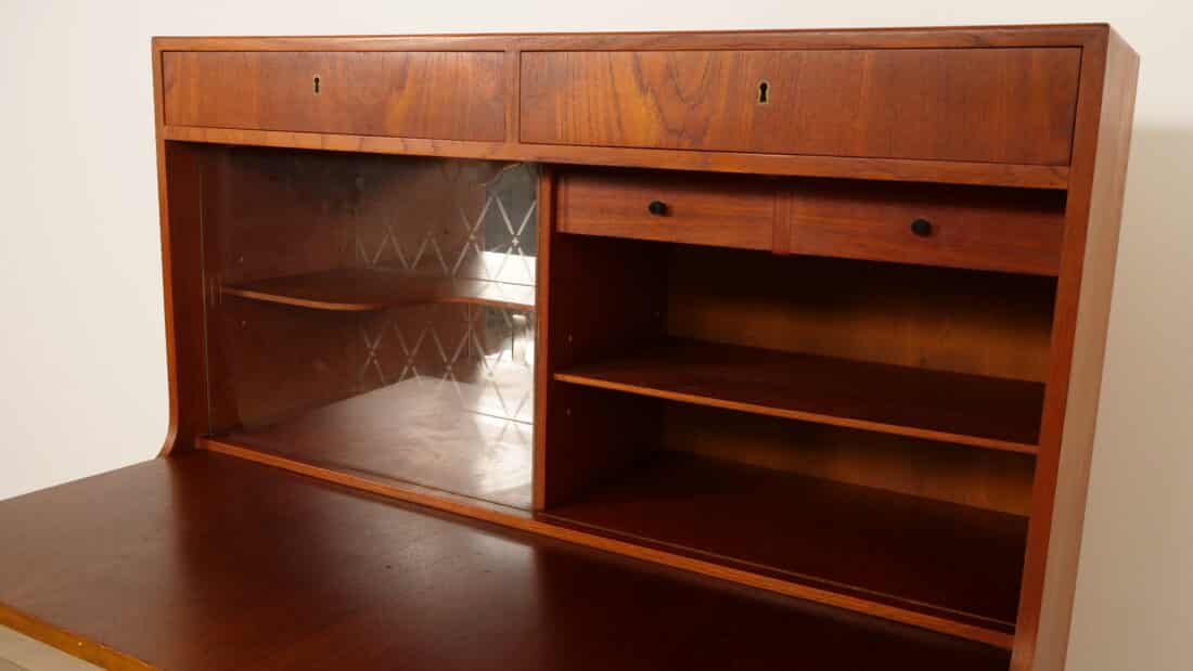 Vintage Barkast Teak Deens Design H P Hansen 1960s Vintage Barkast Teak Deens Design H P Hansen 1960s