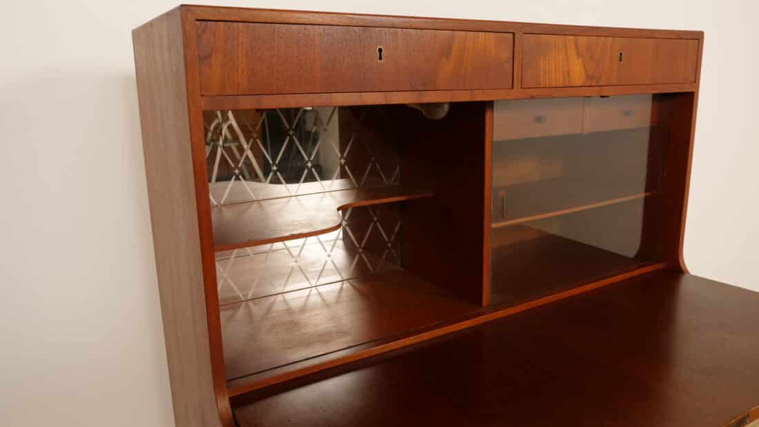 Vintage Barkast Teak Deens Design H P Hansen 1960s Vintage Barkast Teak Deens Design H P Hansen 1960s