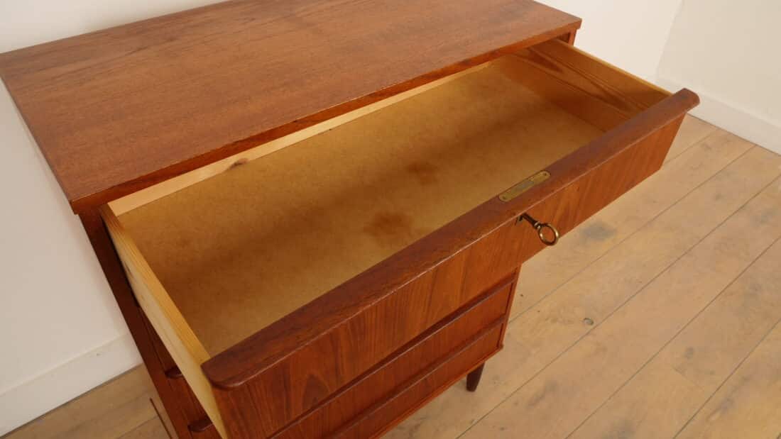 Vintage Deense Ladekast Teak 6 Lades 106 Cm Vintage Deense Ladekast Teak 6 Lades 106 Cm