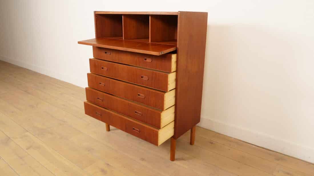 Bijzondere Deense Ladekast Teak 5 Lades En Verborgen Klepje 123 Cm Bijzondere Deense Ladekast Teak 5 Lades En Verborgen Klepje 123 Cm