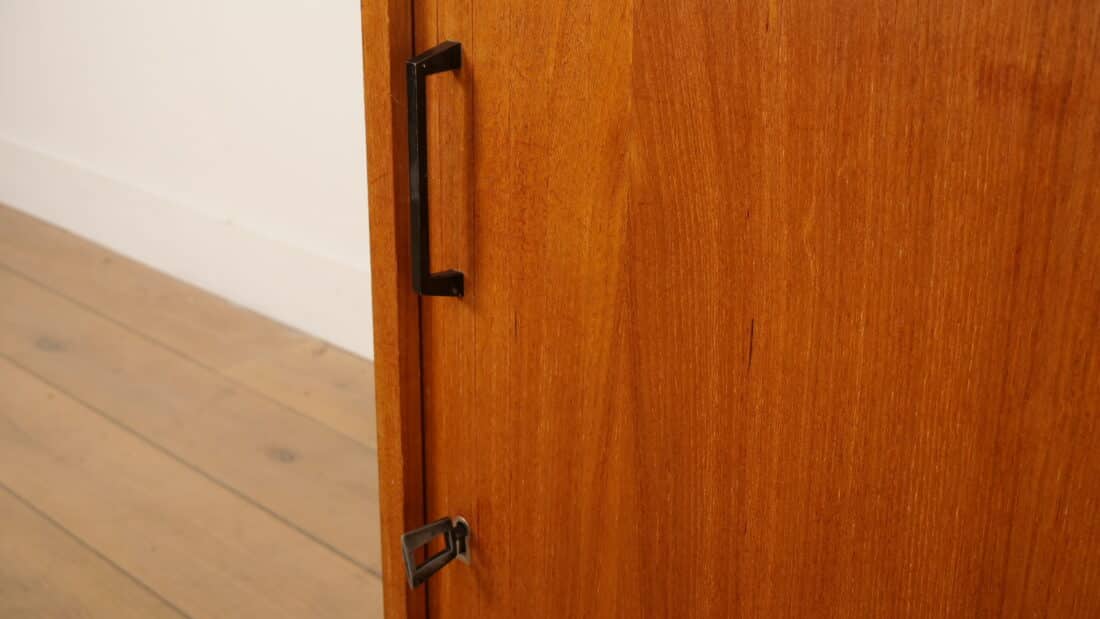 Vintage Dressoir Met Tambour Schuifdeur 120 Cm Vintage Dressoir Met Tambour Schuifdeur 120 Cm