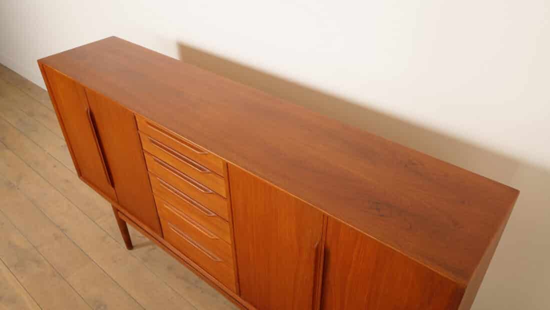 Deens Vintage Highboard In Teak Midcentury Modern Wandkast Deens Vintage Highboard In Teak Midcentury Modern Wandkast