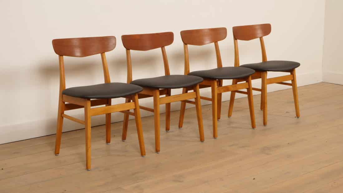 4 X Eetkamerstoel Farstrup Model 210 Gerestaureerd Zwart
