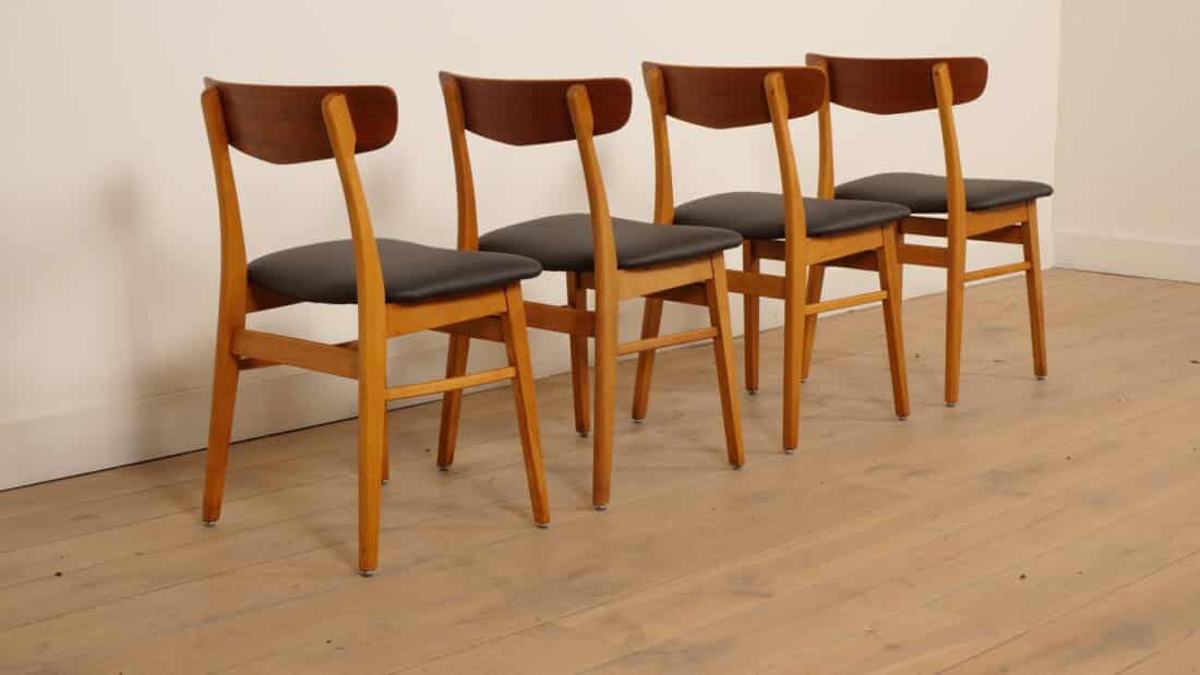 4 X Eetkamerstoel Farstrup Model 210 Gerestaureerd Zwart