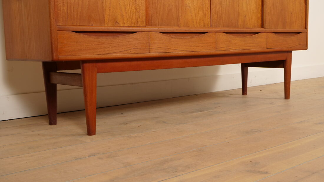 Vintage Deens Highboard Wandkast Teak 185 Cm Vintage Deens Highboard Wandkast Teak 185 Cm