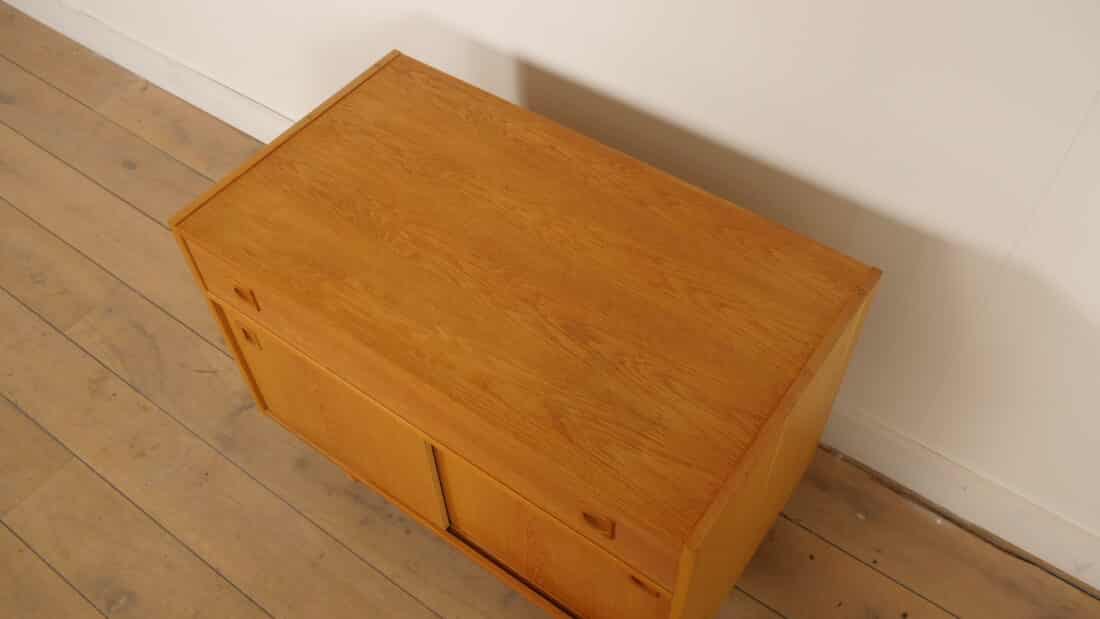 Vintage Dressoir Eiken 89 Cm Schuifdeuren Vintage Dressoir Eiken 89 Cm Schuifdeuren