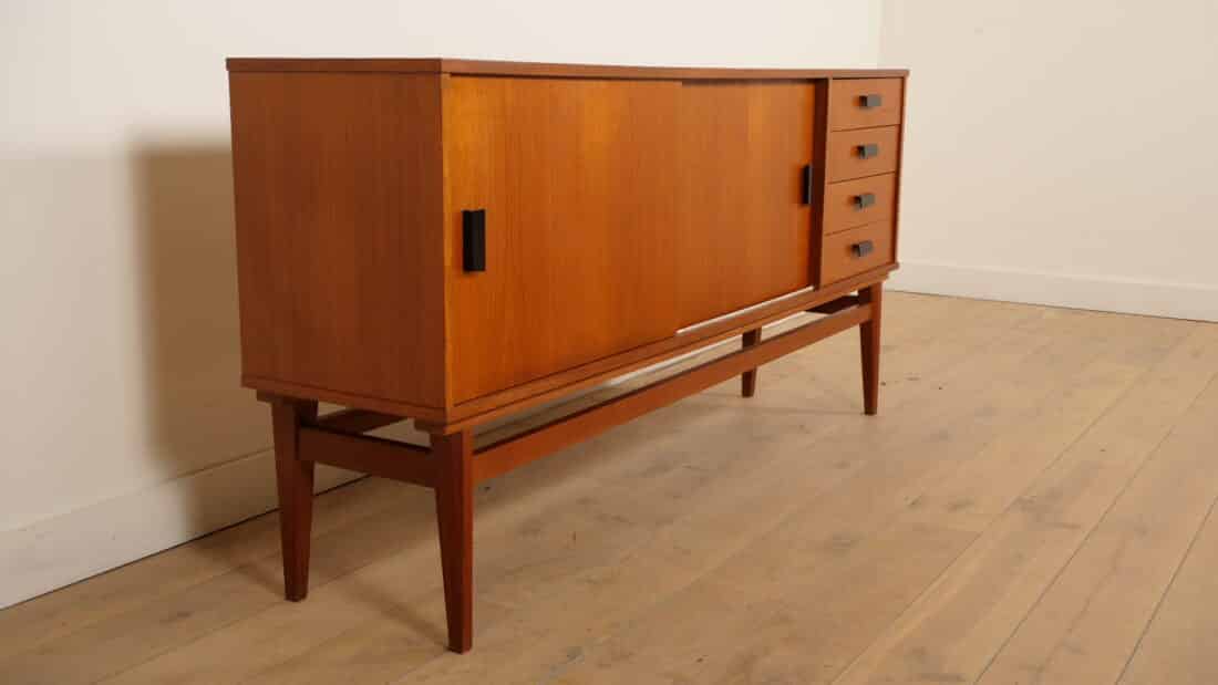 Vintage Dressoir Teak 190 Cm Zwarte Details Vintage Dressoir Teak 190 Cm Zwarte Details